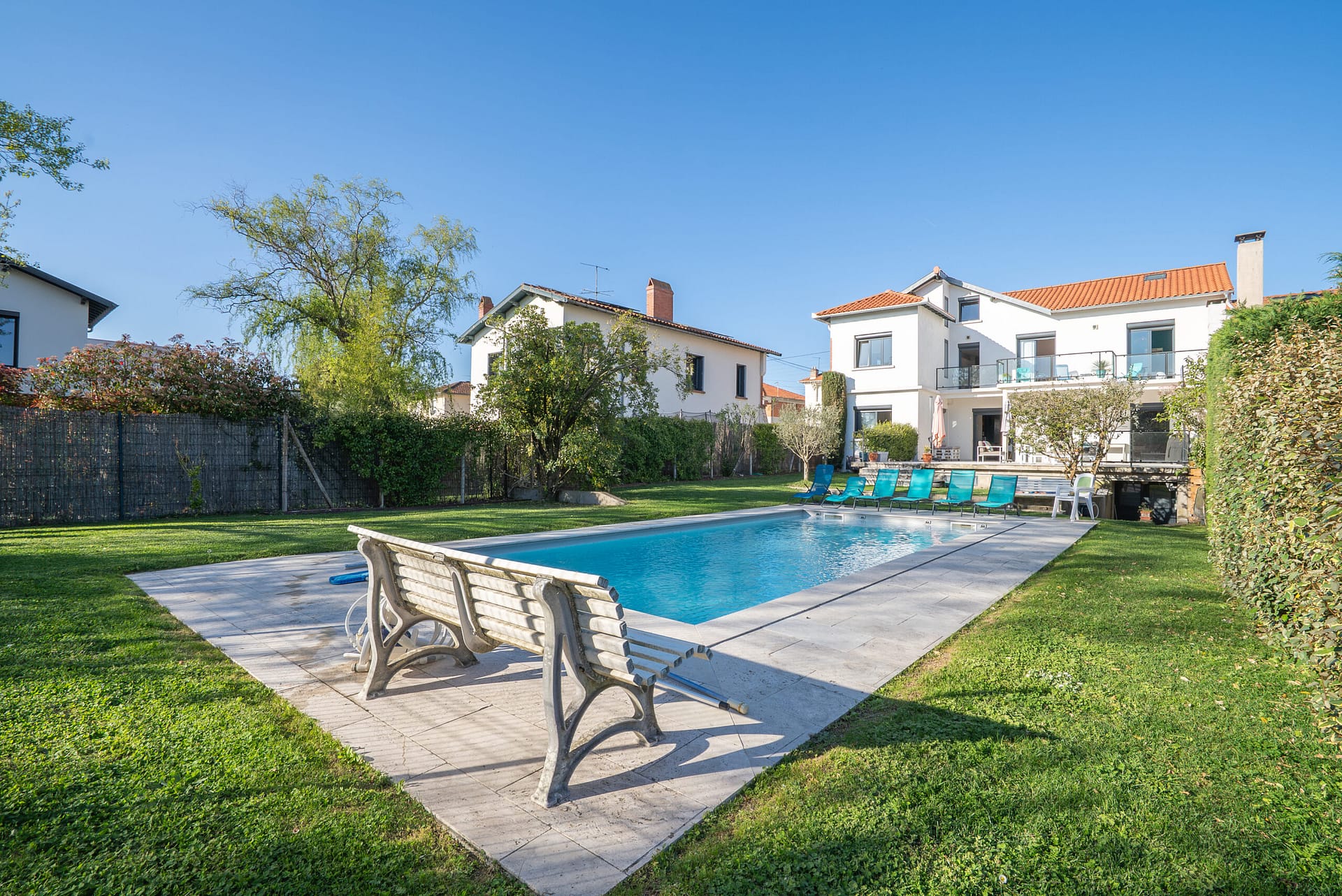 Gestion Airbnb Toulouse – villa avec piscine gérée par Ramzay Agency, conciergerie professionnelle
